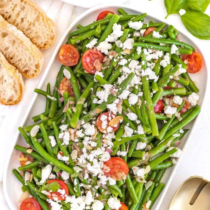Green bean salad with sprinkled feta