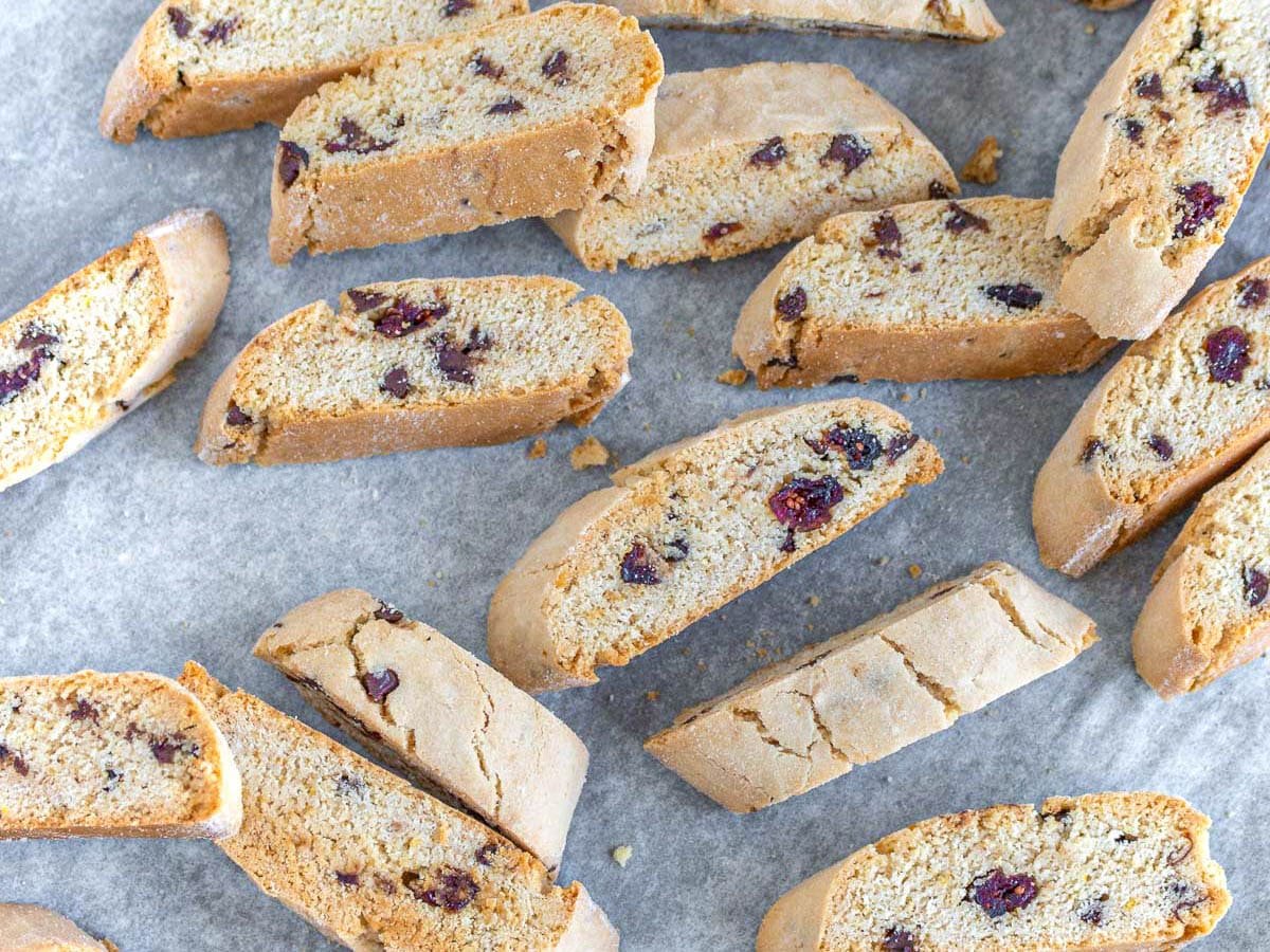 Chocolate chips and cranberries biscotti