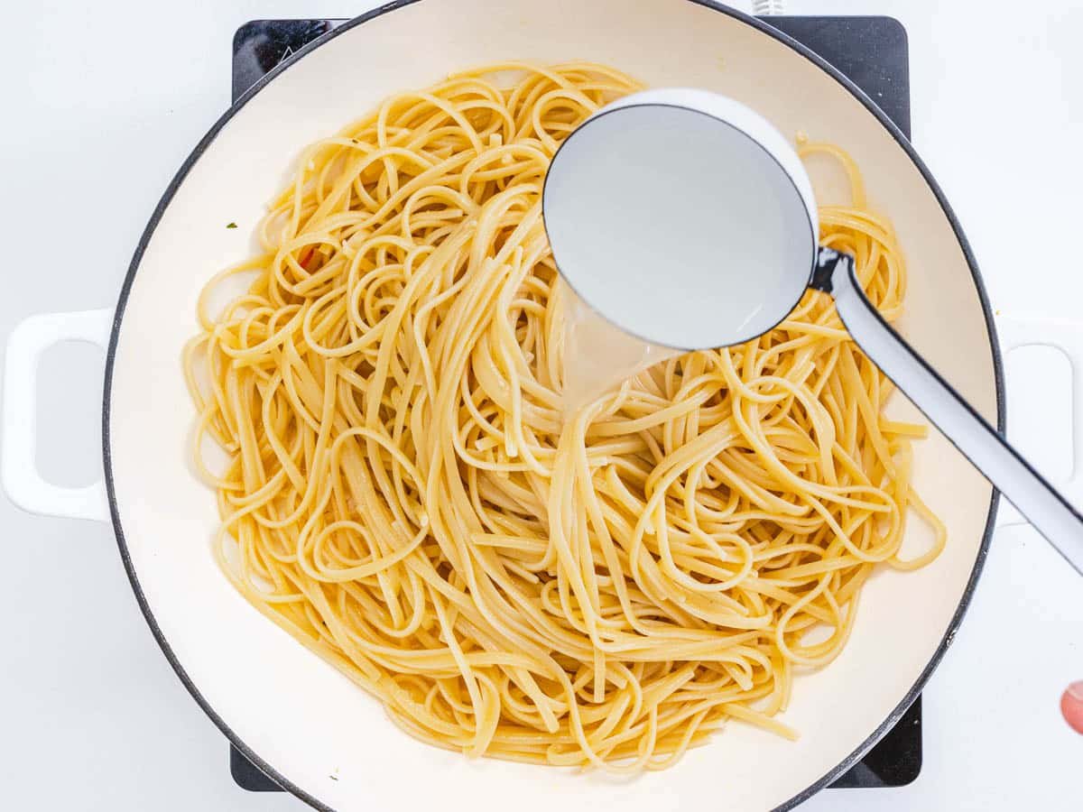 pasta water and spaghetti