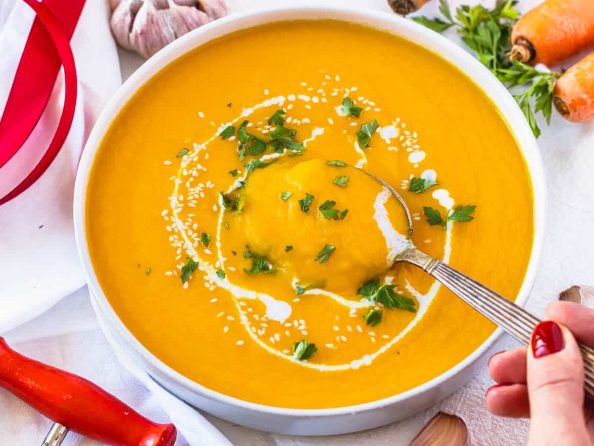 Carrot soup recipe with fresh parsley