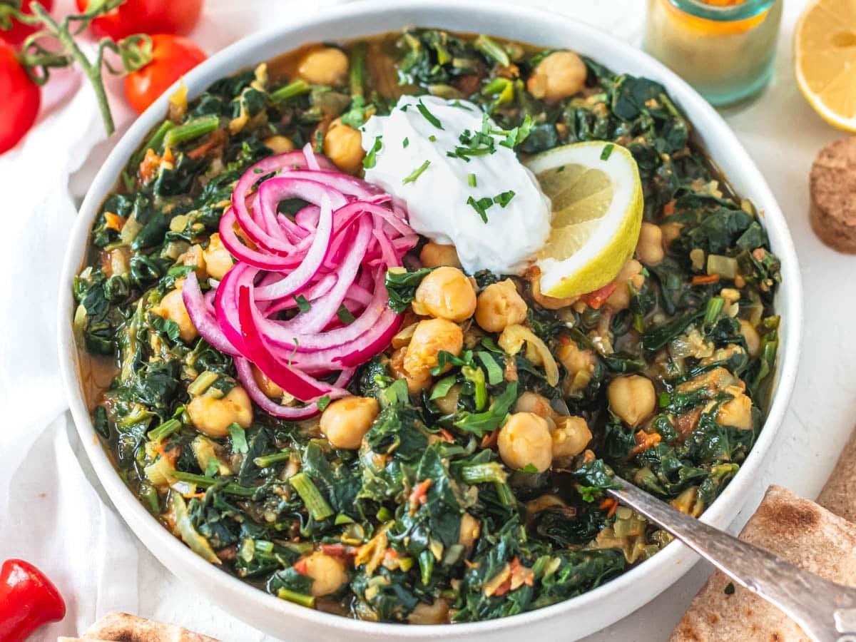 Chana Saag with pickled red onions and roti