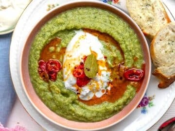 Broccoli Soup with garlic bread on the side