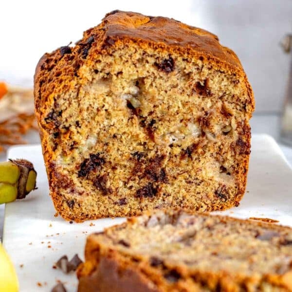 Healthy banana bread with chocolate chips