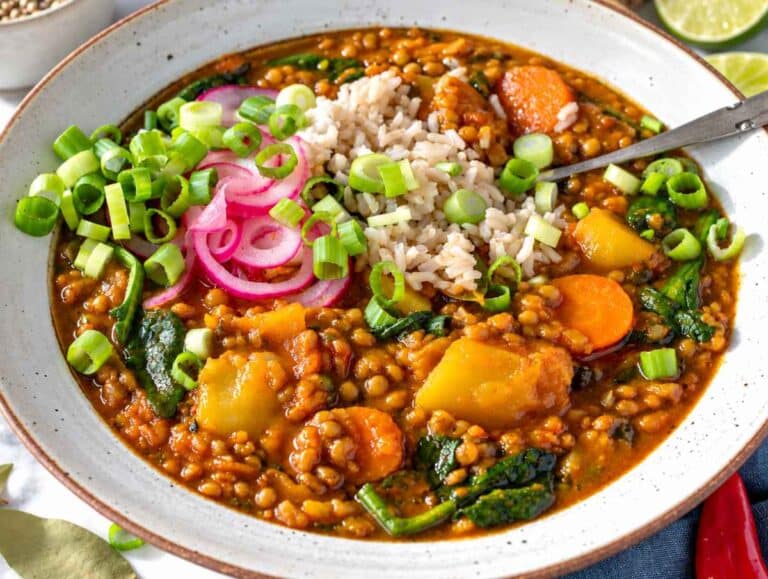 Step 4 Finished curry lentil soup with vegetables, lime, and brown rice.