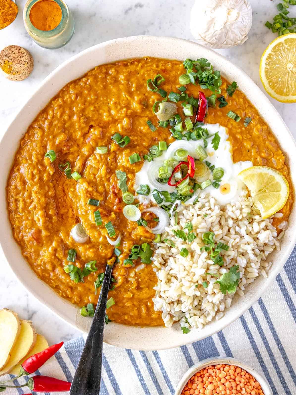 Lentil curry with brown rice and cilantro