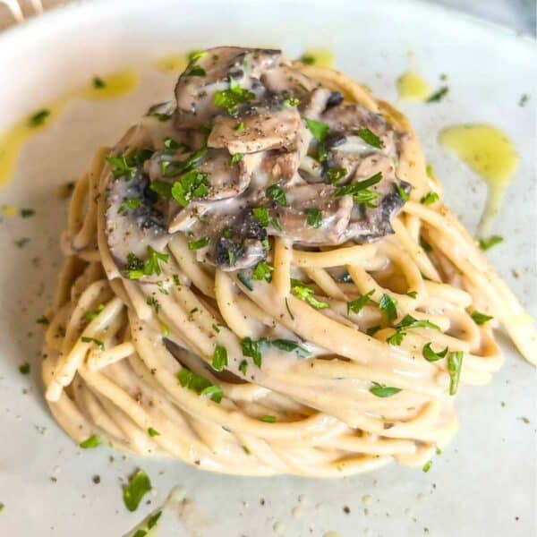 chestnut pasta with sautèed mushrooms