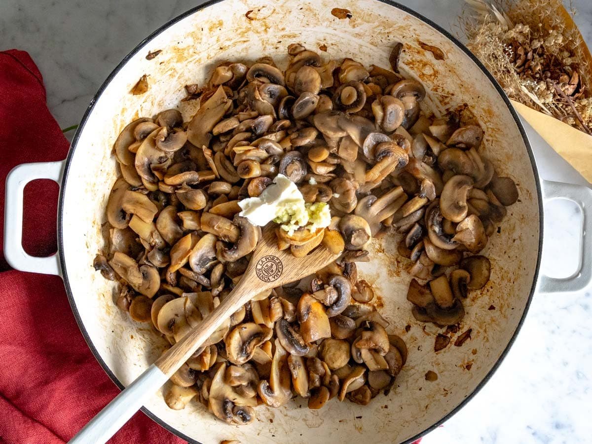 sauteed mushrooms with grated garlic and butter