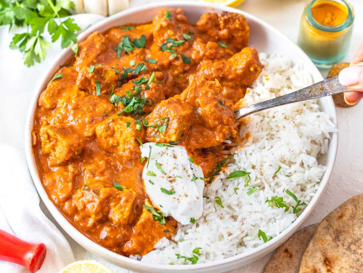 Tofu tikka masala with yogurt and cilantro.