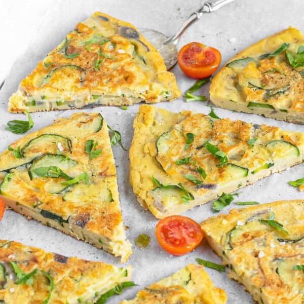 Vegan frittata with zucchini.