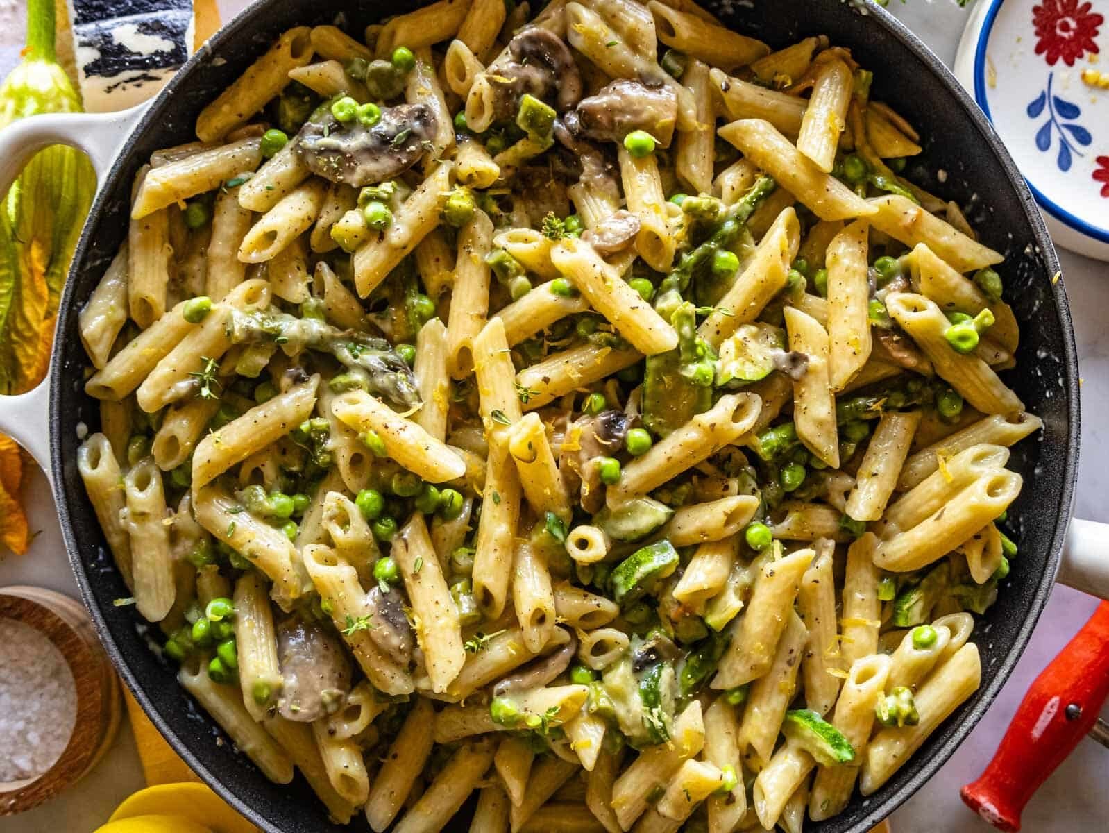 Easy Pasta primavera.