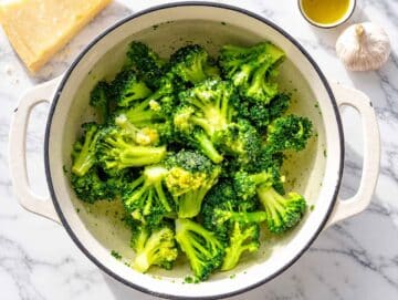 Step 1 Fresh broccoli florets boiling in salted water until tender.