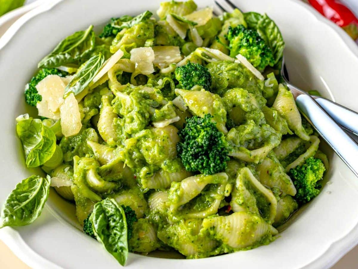Healthy smashed broccoli pasta creamy without cream with olive oil garlic and parmesan.