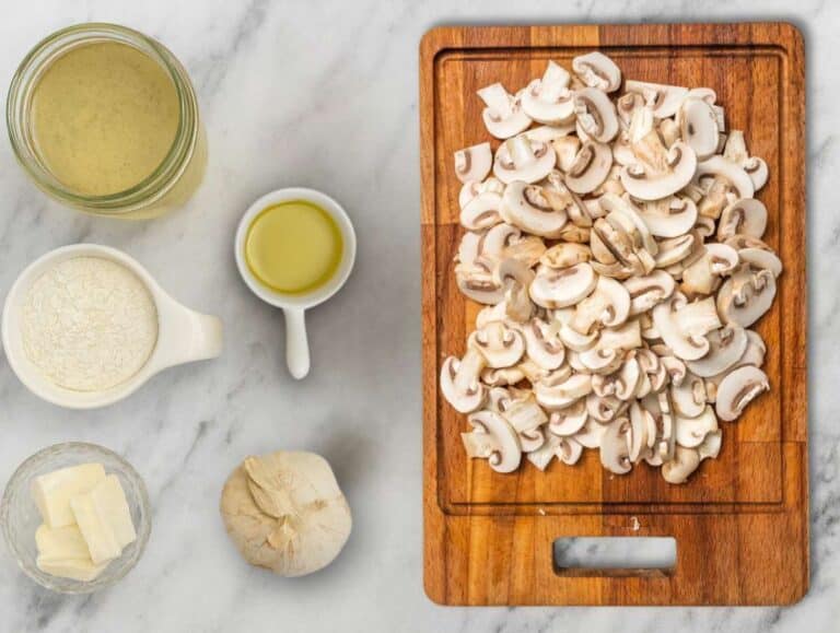 Step 1 Slicing the mushrooms and preparing the ingredients to make the sauce.