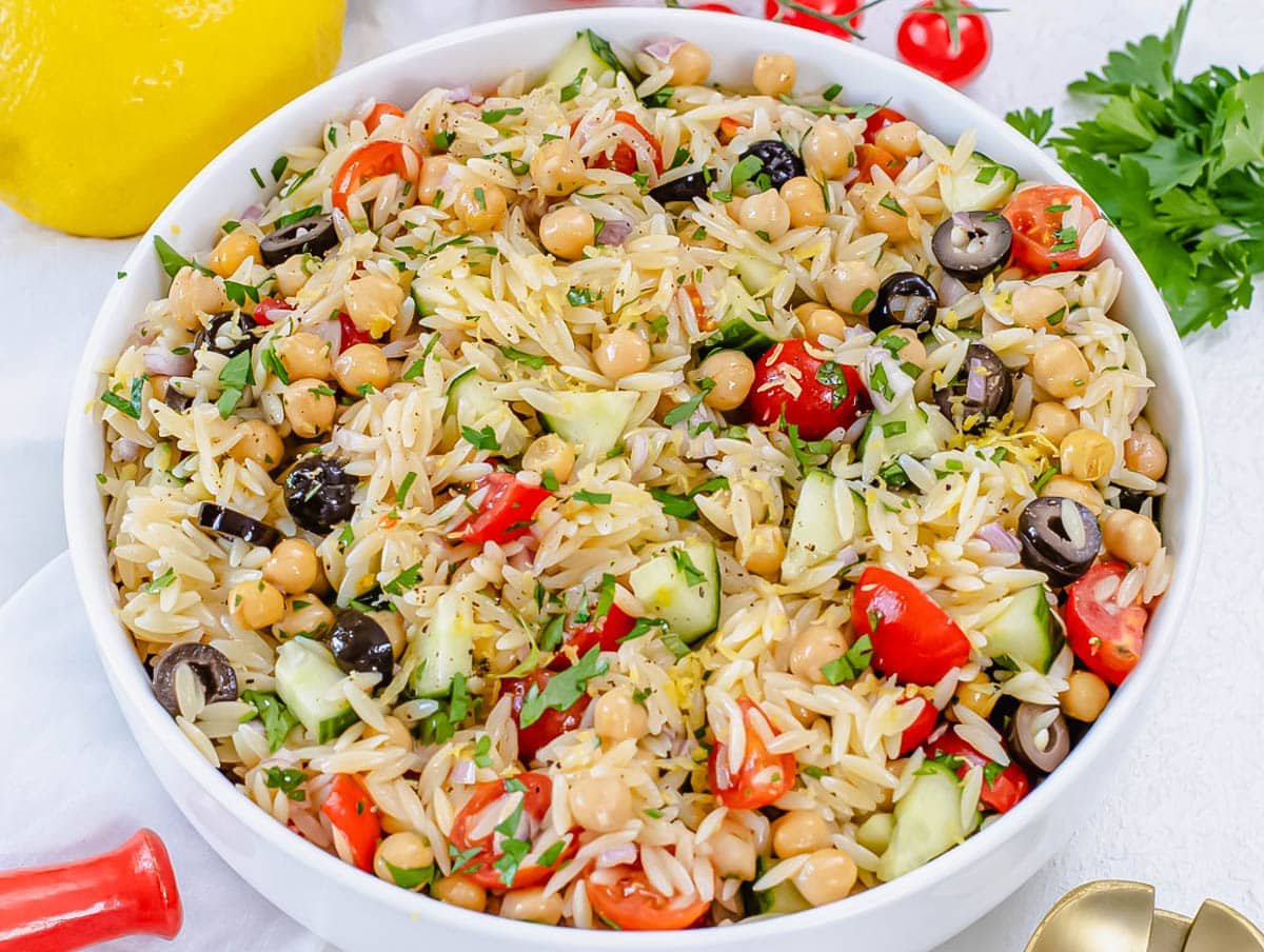 Easy Orzo Salad with fresh vegetables and olives.