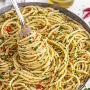 Spaghetti aglio e olio ready to eat for a quick Mediterranean style dinner.