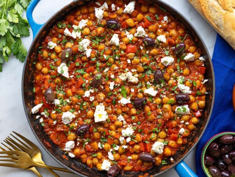 Step 4 Finished dish topped with feta, parsley, olives, and olive oil.