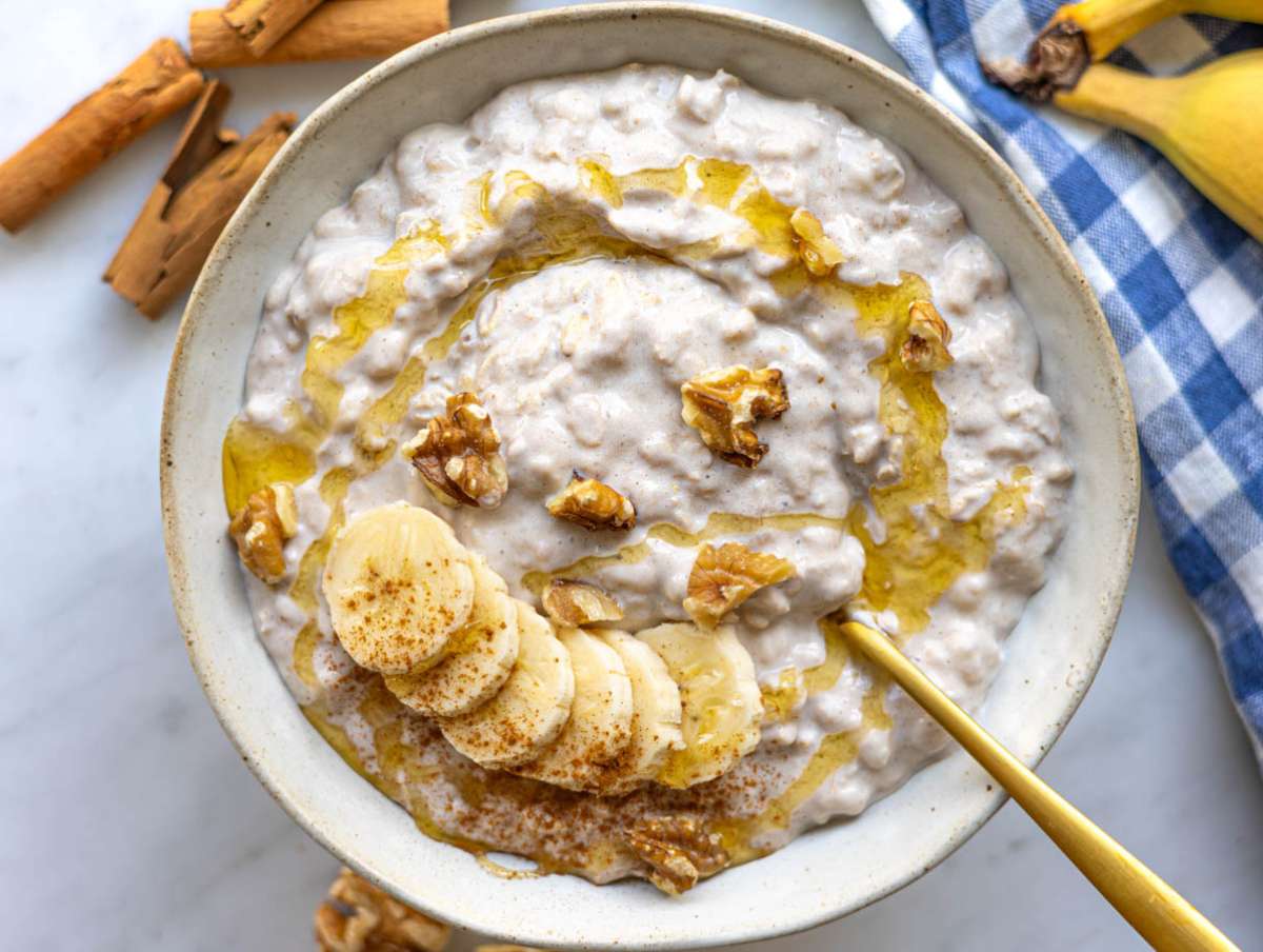 Step 4 Finished oats stirred and ready to eat with extra milk added for texture.