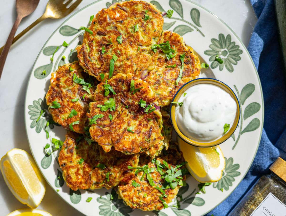 Step 5 Warm fritters served with yogurt dip and lemon juice.