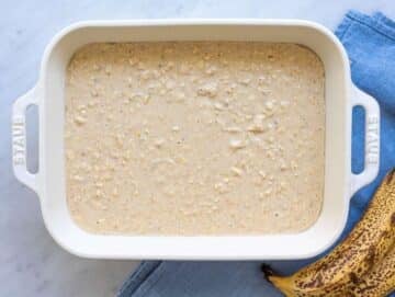 Step 3 Oatmeal mixture spread evenly in baking dish before baking.