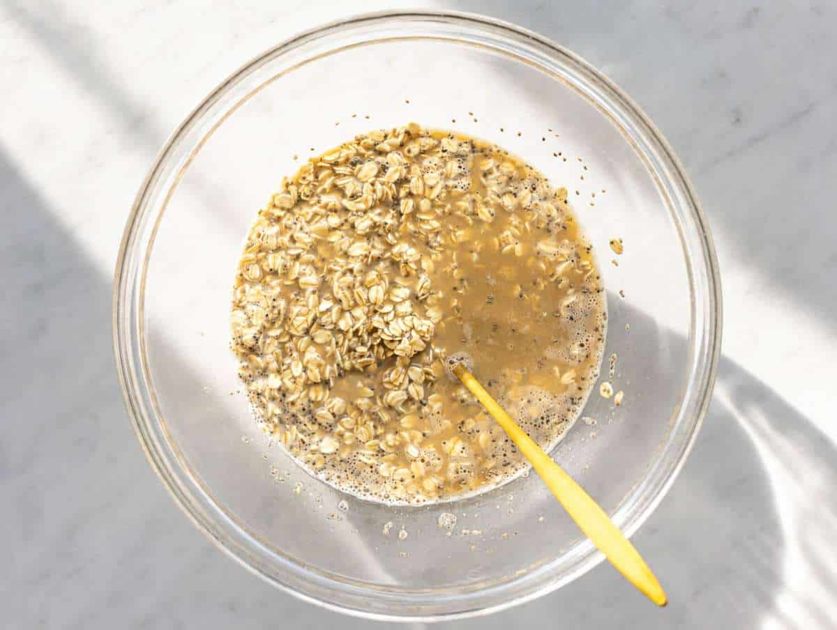 Step 1 Oats and chia seeds mixed with coffee.