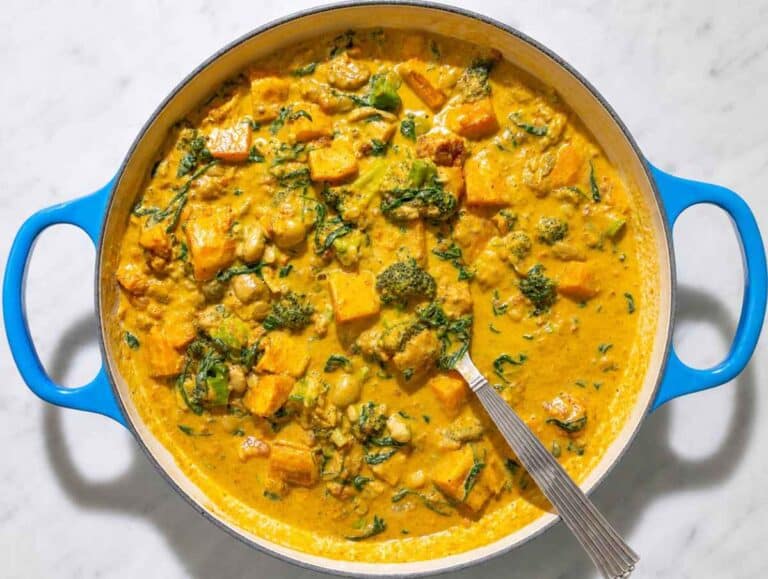 Step 3 Spinach and Greek yogurt stirred into the curry off the heat until the sauce becomes smooth.