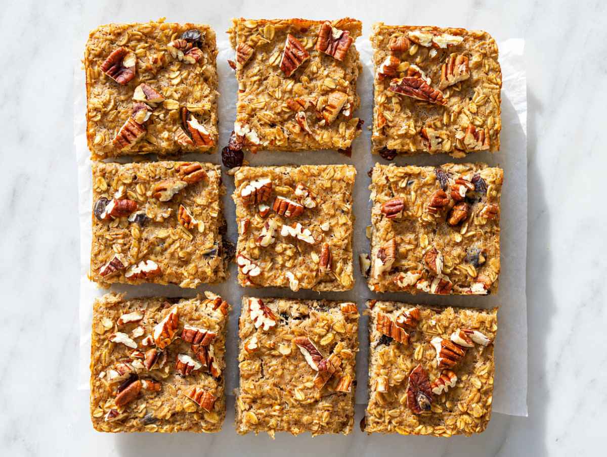 Step 4 Freshly baked oatmeal raisin baked oatmeal cooling until golden and sliced.